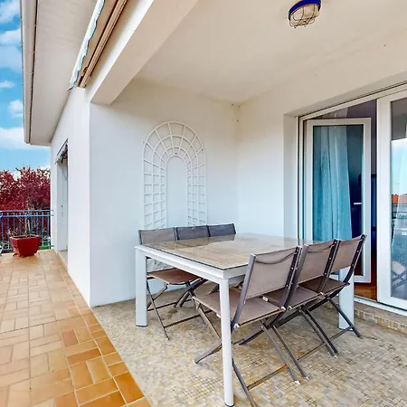 2 Bedroom Awesome In *