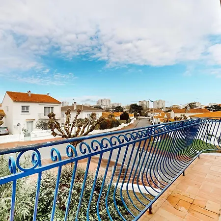 Apartment 2 Bedroom Awesome In